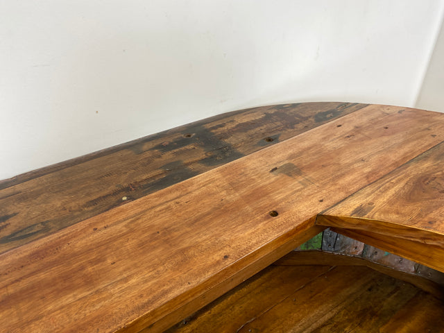 Boatwood by WMK I Einzigartige Bar aus altem Bootsholz I handgefertigtes Unikat in Originalfarben der Boote I Teakholz massiv I Hausbar Theke Cafe Bar Strand Beach Gastro Hotel Möbel Berlin Sylt Usedo