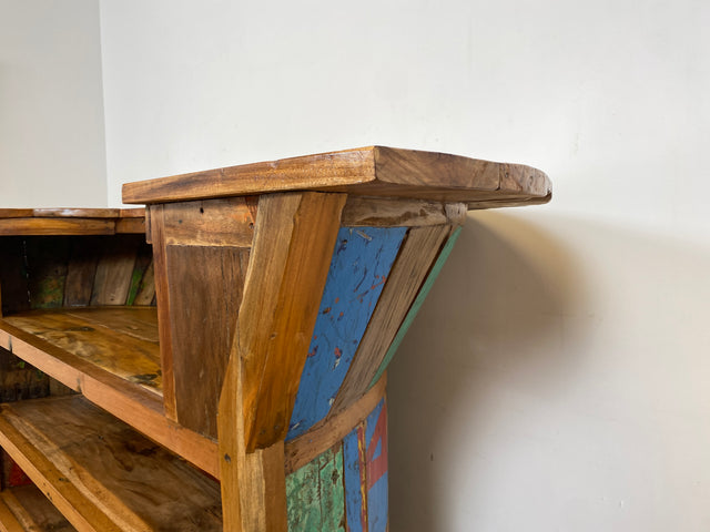 Boatwood by WMK I Einzigartige Bar aus altem Bootsholz I handgefertigtes Unikat in Originalfarben der Boote I Teakholz massiv I Hausbar Theke Cafe Bar Strand Beach Gastro Hotel Möbel Berlin Sylt Usedo