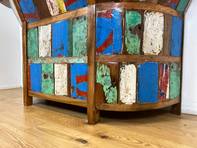 Boatwood by WMK I Einzigartige Bar aus altem Bootsholz I handgefertigtes Unikat in Originalfarben der Boote I Teakholz massiv I Hausbar Theke Cafe Bar Strand Beach Gastro Hotel Möbel Berlin Sylt Usedo