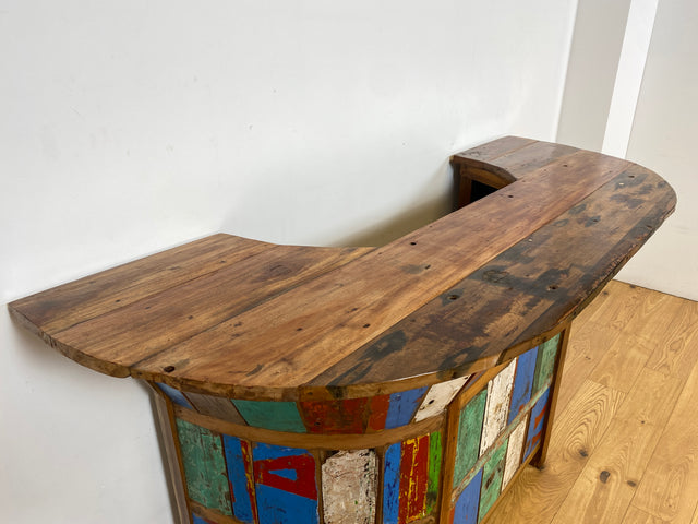 Boatwood by WMK I Einzigartige Bar aus altem Bootsholz I handgefertigtes Unikat in Originalfarben der Boote I Teakholz massiv I Hausbar Theke Cafe Bar Strand Beach Gastro Hotel Möbel Berlin Sylt Usedo