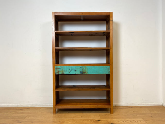 Boatwood by WMK I Nachhaltiges handgefertigtes Bücherregal aus altem Bootsholz I Teakholz massiv I Bücherschrank Regal Highboard Holzregal Küchenregal Raumtrenner Loft Bootsmöbel I Berlin Rostock Köln