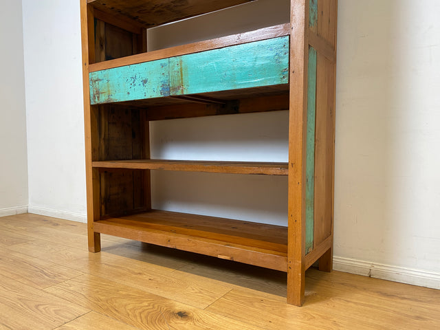 Boatwood by WMK I Nachhaltiges handgefertigtes Bücherregal aus altem Bootsholz I Teakholz massiv I Bücherschrank Regal Highboard Holzregal Küchenregal Raumtrenner Loft Bootsmöbel I Berlin Rostock Köln