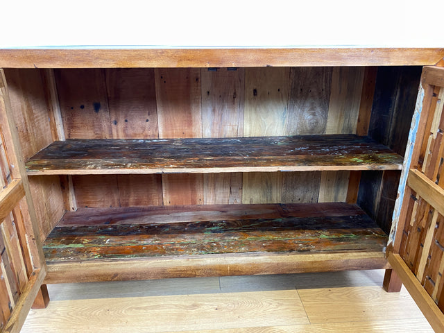 Boatwood by WMK I Detailreicher und geräumiger Schrank I Handmade Unikat aus altem Bootsholz I Teakholz massiv I Highboard Kommode Sideboard Schuhschrank Anrichte Bootsmöbel Berlin Stuttgart Rostock