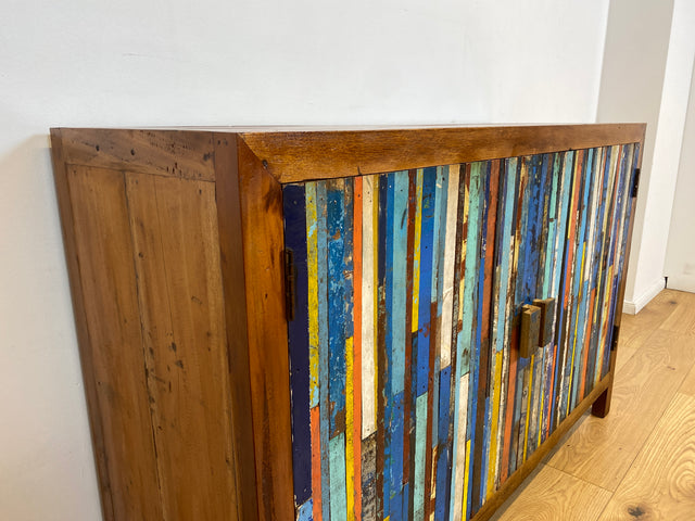 Boatwood by WMK I Detailreicher und geräumiger Schrank I Handmade Unikat aus altem Bootsholz I Teakholz massiv I Highboard Kommode Sideboard Schuhschrank Anrichte Bootsmöbel Berlin Stuttgart Rostock