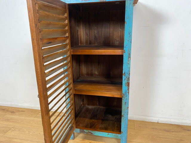 Boatwood by WMK I Besonderer Schrank aus altem Bootsholz in meeresblauer Originalfarbe mit Lamellentür I handgefertigtes Unikat I Highboard Küchenschrank Schuhschrank Bücherschrank Wäscheschank Loft