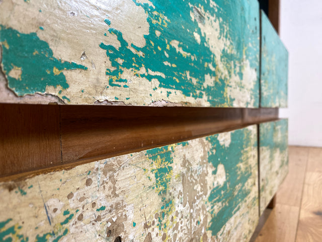 Wunderschöne und nachhaltige Kommode aus altem Boots Holz in Originalfarben mit Schubladen I Fernsehkommode TV Board Lowboard Sideboard Schubladenkommode I