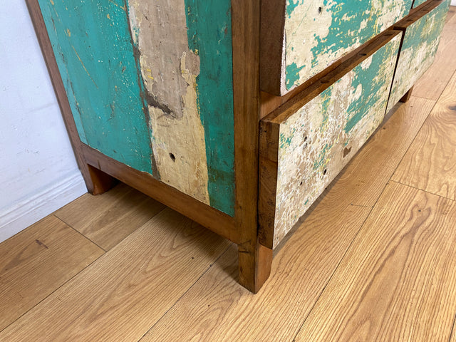 Wunderschöne und nachhaltige Kommode aus altem Boots Holz in Originalfarben mit Schubladen I Fernsehkommode TV Board Lowboard Sideboard Schubladenkommode I