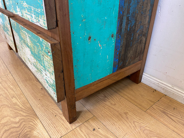 Wunderschöne und nachhaltige Kommode aus altem Boots Holz in Originalfarben mit Schubladen I Fernsehkommode TV Board Lowboard Sideboard Schubladenkommode I