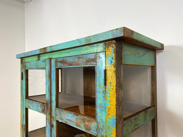 Boatwood by WMK I Besonders schöne Vitrine aus altem Bootsholz, ein handgefertigtes Unikat aus massivem Teakholz I Schrank Regal Highboard Bücher Geschirr Wäsche Kleider Küchen Berlin Rostock Duisburg