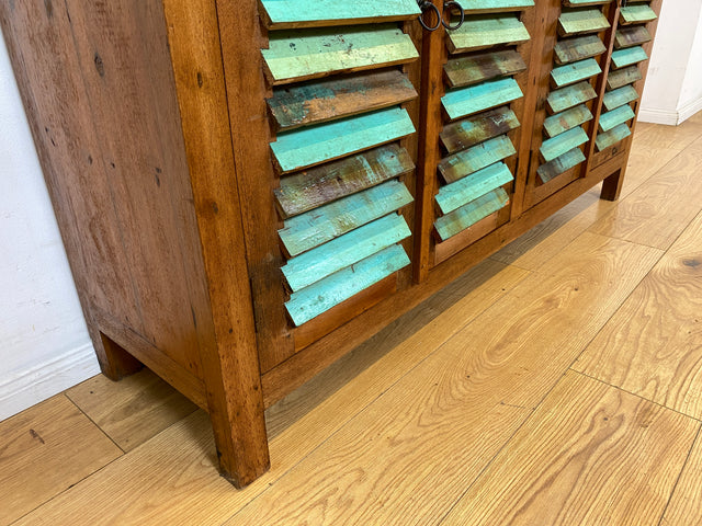 Originelles Highboard handgefertigt aus altem Bootsholz mit Lamellen Türen I Schrank Sideboard Kommode Anrichte Küchenschrank Schuhschrank Flurkommode Flurschrank I
