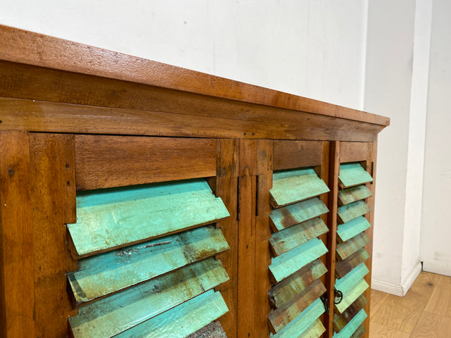 Originelles Highboard handgefertigt aus altem Bootsholz mit Lamellen Türen I Schrank Sideboard Kommode Anrichte Küchenschrank Schuhschrank Flurkommode Flurschrank I