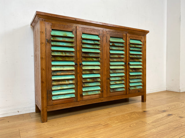 Originelles Highboard handgefertigt aus altem Bootsholz mit Lamellen Türen I Schrank Sideboard Kommode Anrichte Küchenschrank Schuhschrank Flurkommode Flurschrank I