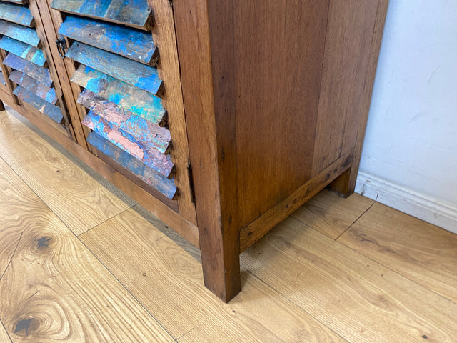 Besondere Anrichte handgefertigt aus altem Bootsholz mit Lamellen Türen & Schubladen I Teakholz I Schrank Sideboard Kommode Büfett Küchenschrank Wäscheschrank I
