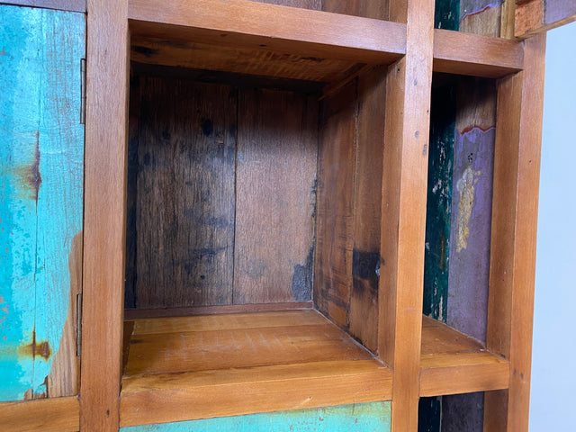 Boatwood by WMK I Einzigartiger Bücherschrank handgefertigt aus altem Bootsholz I Teakholz massiv I Bücherregal Regal Highboard Holzregal Küchenregal Raumtrenner Treibholz I Berlin München Frankfurt