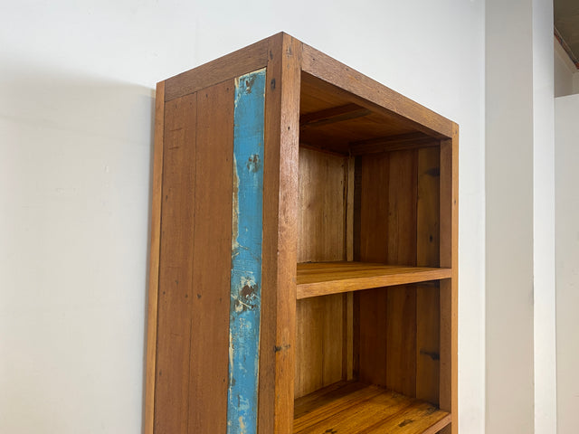 Schöner hoher Bücherschrank handgefertigt aus altem Bootsholz mit Schubladen I Regal Bücherregal Highboard Schrank Holzregal Küchenregal Küchenschrank I