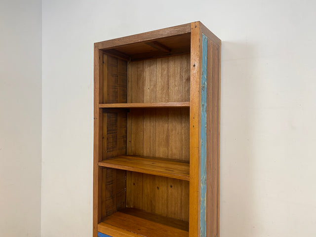 Schöner hoher Bücherschrank handgefertigt aus altem Bootsholz mit Schubladen I Regal Bücherregal Highboard Schrank Holzregal Küchenregal Küchenschrank I