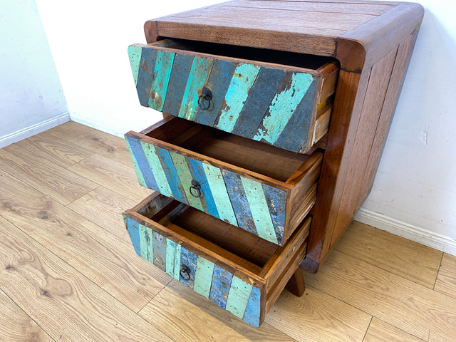 Formschöne Kommode handgefertigt aus altem Bootsholz mit Schubladen I Teakholz massiv I Schrank Schubladenkommode Wäschekommode Flurkommode Patchwork I