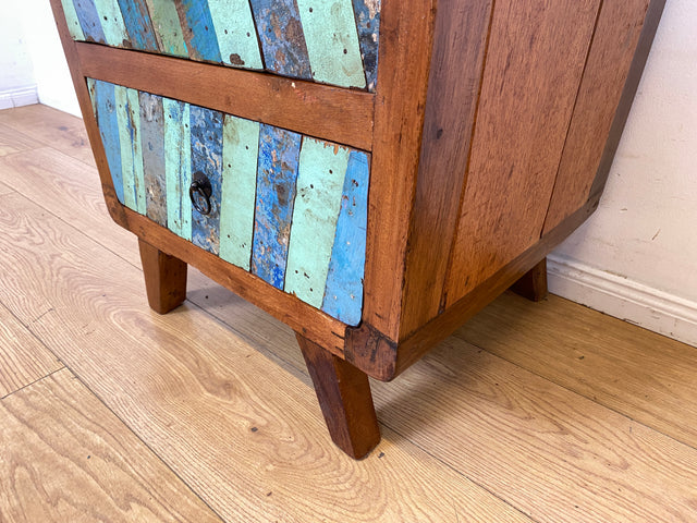 Formschöne Kommode handgefertigt aus altem Bootsholz mit Schubladen I Teakholz massiv I Schrank Schubladenkommode Wäschekommode Flurkommode Patchwork I