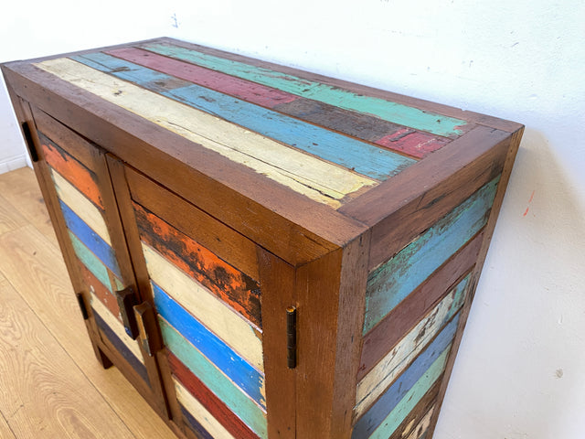 Detailreiche Kommode handgefertigt aus altem Bootsholz in Originalfarben I Sideboard Wäschekommode Flurkommode Schuhschrank Schuhkommode Badschrank Teakholz I