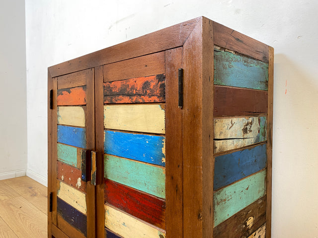 Detailreiche Kommode handgefertigt aus altem Bootsholz in Originalfarben I Sideboard Wäschekommode Flurkommode Schuhschrank Schuhkommode Badschrank Teakholz I