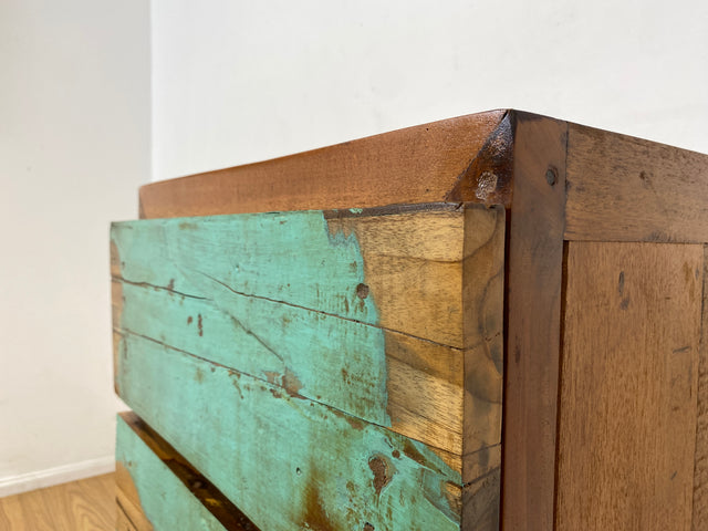 Boatwood by WMK I Besondere Kommode handgefertigt aus altem Bootsholz in Originalfarbe mit Schubladen