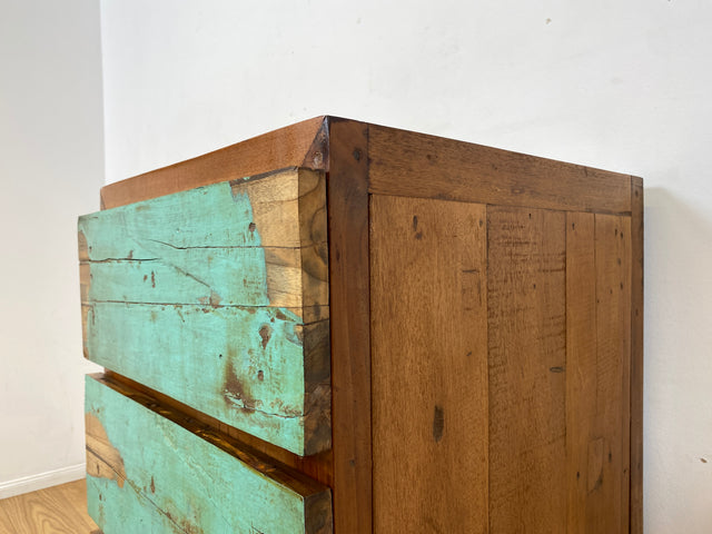 Boatwood by WMK I Besondere Kommode handgefertigt aus altem Bootsholz in Originalfarbe mit Schubladen
