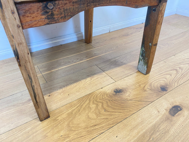 Nachhaltiger Armlehnsessel handgefertigt aus altem Bootsholz in Originalfarben I Sessel Lesesessel Holzsessel Gartensessel Gartenmöbel Balkonmöbel Treibholz I