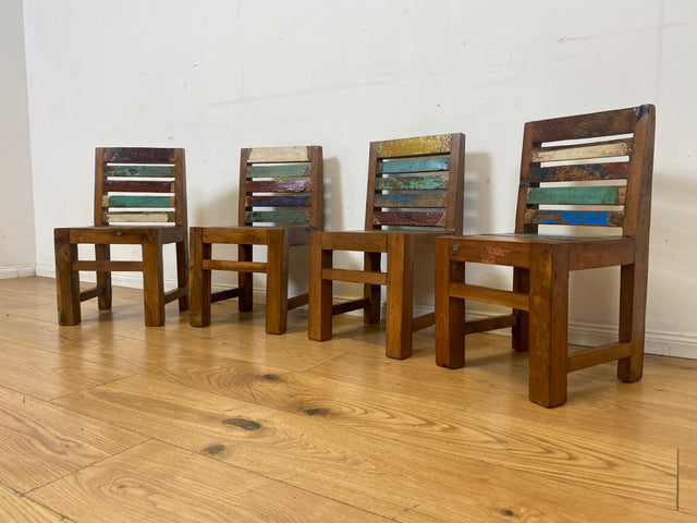 Bunter, stabiler und nachhaltiger Kinderstuhl handgefertigt aus altem Bootsholz in Originalfarben I Stuhl Kleinkindstuhl Holzstuhl Kinderzimmer Spielecke Kindermöbel Spielzimmer I