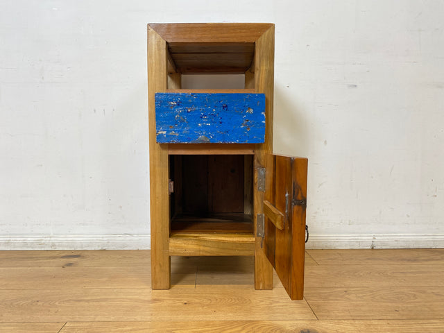 Boatwood by WMK I Einzigartiger großer Nachttisch handgefertigt aus altem Bootsholz I Teakholz massiv I Nachtkommode Nachtschrank Nachtschränkchen Kommode Beistelltisch Ablage I Berlin Kiel Stuttgart