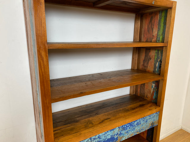 Boatwood by WMK I Handgefertigtes Regal aus altem Bootsholz in Originalfarbe I Teakholz I Holzregal Bücherschrank Bücheregal Highboard Küchenregal Raumtrenner Loft Bootsmöbel I Berlin Bochum Leipzig