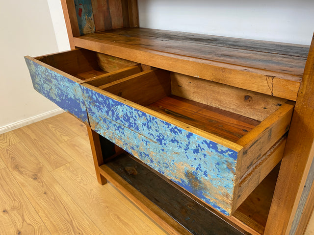 Boatwood by WMK I Handgefertigtes Regal aus altem Bootsholz in Originalfarbe I Teakholz I Holzregal Bücherschrank Bücheregal Highboard Küchenregal Raumtrenner Loft Bootsmöbel I Berlin Bochum Leipzig
