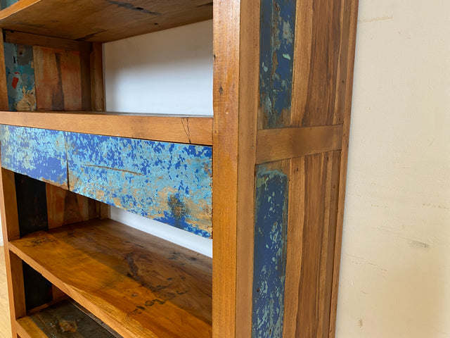 Boatwood by WMK I Handgefertigtes Regal aus altem Bootsholz in Originalfarbe I Teakholz I Holzregal Bücherschrank Bücheregal Highboard Küchenregal Raumtrenner Loft Bootsmöbel I Berlin Bochum Leipzig