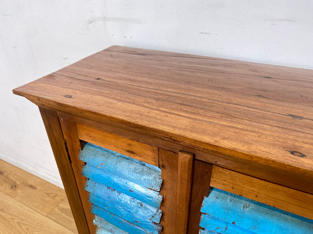 Freundlicher Schrank handgefertigt aus altem Bootsholz mit Lamellen Türen I Highboard Kommode Flurkommode Sideboard Schuhkommode Schuhschrank Wäschekommode I
