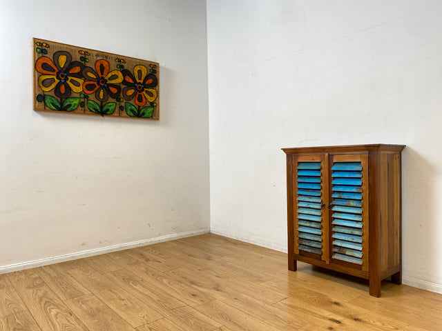 Freundlicher Schrank handgefertigt aus altem Bootsholz mit Lamellen Türen I Highboard Kommode Flurkommode Sideboard Schuhkommode Schuhschrank Wäschekommode I