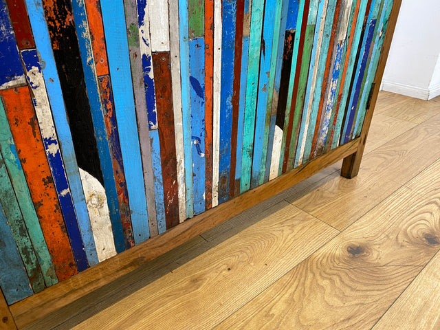 Boatwood by WMK I Großartiger Schrank handgefertigt aus altem Bootsholz in Originalfarben