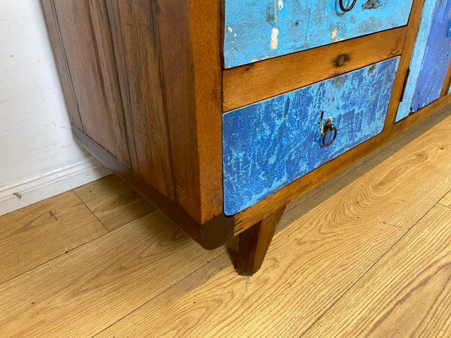 Formschönes Sideboard handgefertigt aus altem Bootsholz in Originalfarben mit Schubladen I Teakholz massiv I Kommode TV Lowboard Fernsehkommode Bank Bootsmöbel I