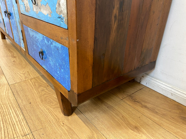 Formschönes Sideboard handgefertigt aus altem Bootsholz in Originalfarben mit Schubladen I Teakholz massiv I Kommode TV Lowboard Fernsehkommode Bank Bootsmöbel I