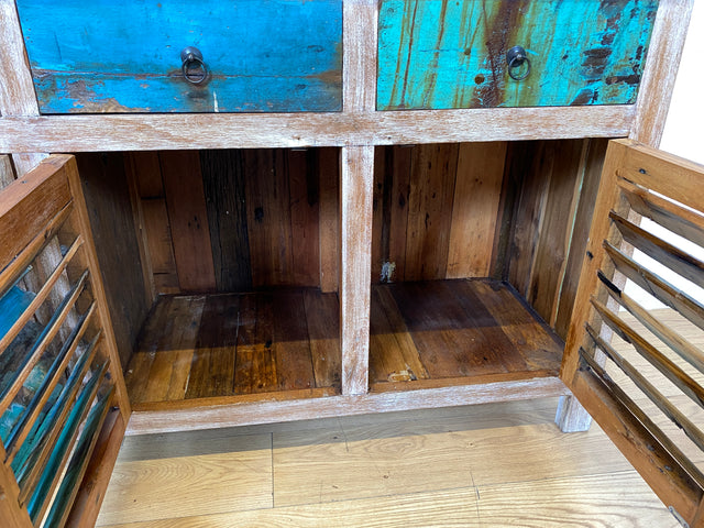 Einzigartiges handgefertigtes Sideboard aus altem Bootsholz in Originalfarben mit Schubladen und Lamellen Türen I Schrank Anrichte Kommode Küchenschrank Büfett I