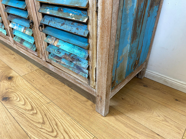 Einzigartiges handgefertigtes Sideboard aus altem Bootsholz in Originalfarben mit Schubladen und Lamellen Türen I Schrank Anrichte Kommode Küchenschrank Büfett I