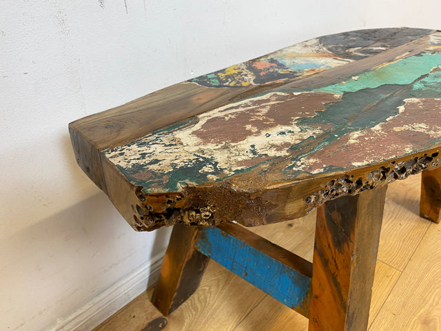 Boatwood by WMK I Robuste Sitzbank aus altem Bootsholz in Originalfarben I handgefertigtes Unikat I In- & Outdoor I Bank Holzbank Küchenbank Gartenbank Balkon Treibholz Loft Berlin Hessen Regensburg