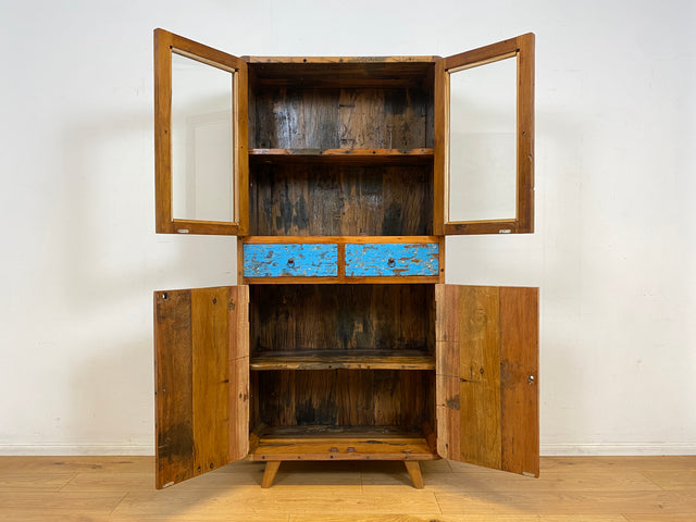 Formschöne Vitrine handgefertigt aus altem Bootsholz mit Schubladen I Schrank Highboard Bücherschrank Büchervitrine Geschirrschrank Küchenschrank Treibholz I