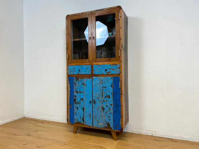 Formschöne Vitrine handgefertigt aus altem Bootsholz mit Schubladen I Schrank Highboard Bücherschrank Büchervitrine Geschirrschrank Küchenschrank Treibholz I