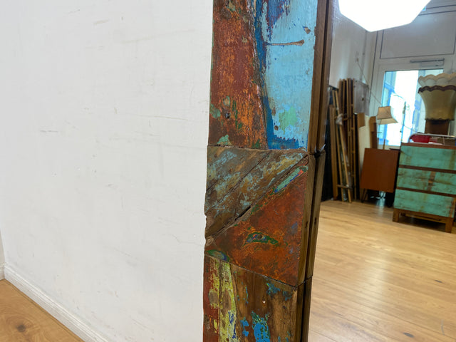 Nachhaltiger handgefertigter 100x195cm großer Spiegel aus altem Bootsholz in Originalfarben