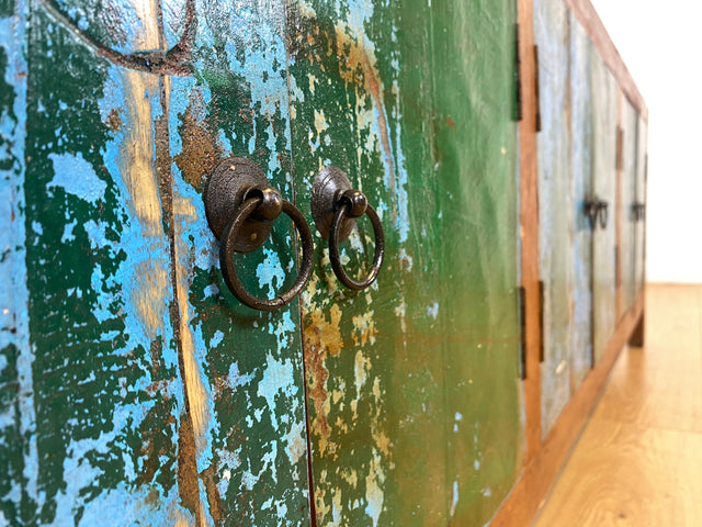 Sehr schönes Lowboard handgefertigt aus altem Bootsholz in Originalfarbe I Teakholz massiv I Sideboard Kommode Fernsehschrank TV Bank Industrial Design I