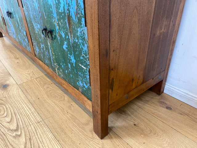 Sehr schönes Lowboard handgefertigt aus altem Bootsholz in Originalfarbe I Teakholz massiv I Sideboard Kommode Fernsehschrank TV Bank Industrial Design I