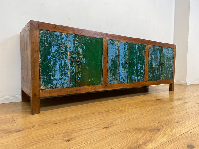 Sehr schönes Lowboard handgefertigt aus altem Bootsholz in Originalfarbe I Teakholz massiv I Sideboard Kommode Fernsehschrank TV Bank Industrial Design I