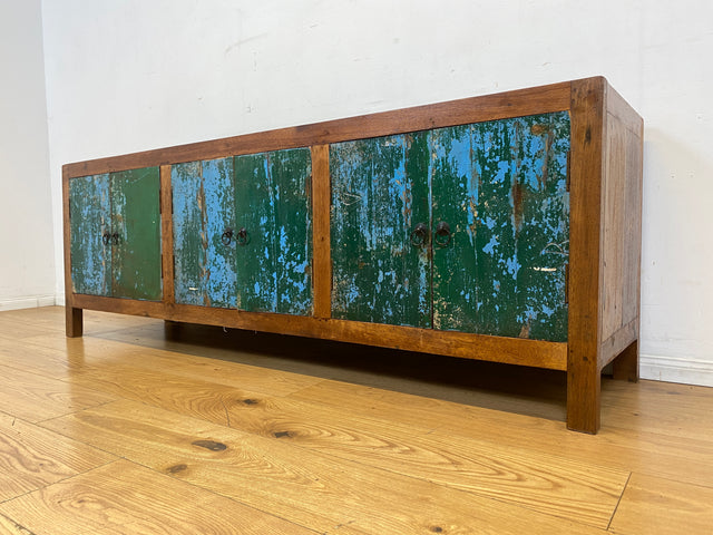 Sehr schönes Lowboard handgefertigt aus altem Bootsholz in Originalfarbe I Teakholz massiv I Sideboard Kommode Fernsehschrank TV Bank Industrial Design I