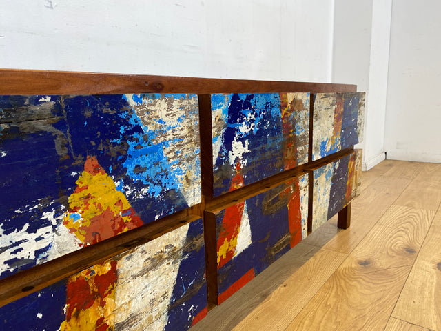 Einzigartiges Lowboard handgefertigt aus altem Bootsholz in Originalfarben mit Schubladen I Teakholz massiv I Sideboard Kommode TV Bank Schrank Anrichte Industrial Design I