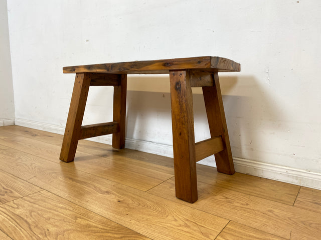 Schöne und nachhaltige 75cm lange Sitzbank aus altem Bootsholz in Originalfarben I Teakholz massiv I In & Outdoor I Bank Holzbank Bench Hocker Küchenbank Gartenbank I
