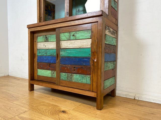 Einzigartige Vitrine aus altem Bootsholz in Originalfarben mit Schiebetüren I Glasvitrine Geschirrschrank Küchenschrank Büchervitrine Bücherschrank Highboard I